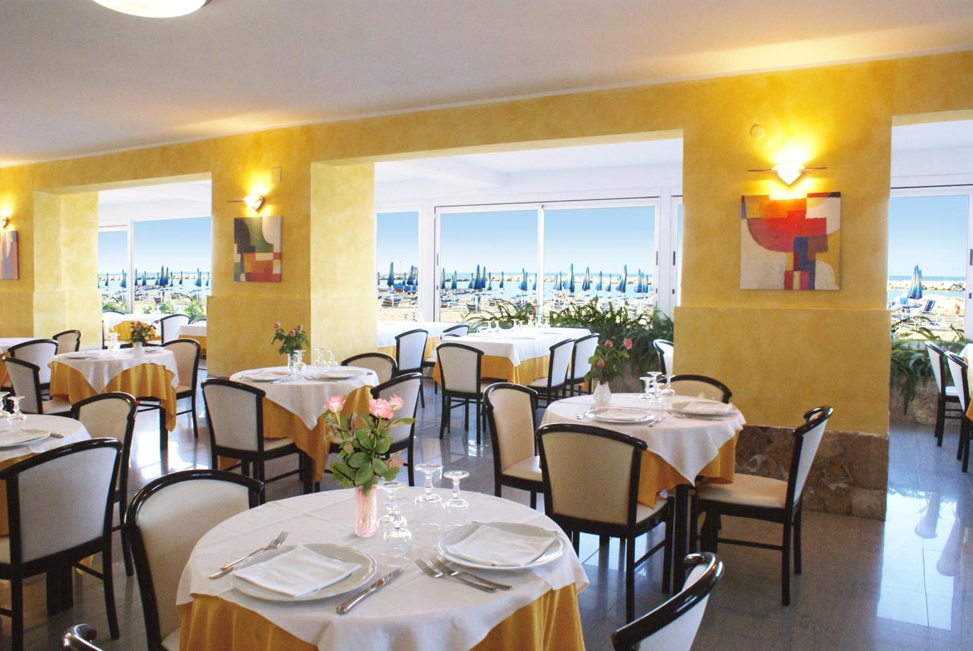 Hotel Strand Marina Di Montenero Exteriér fotografie