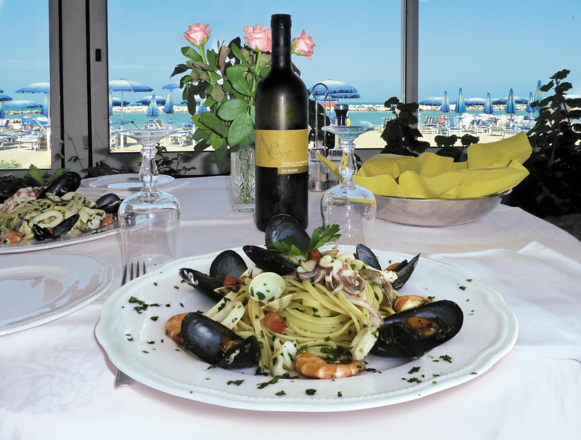 Hotel Strand Marina Di Montenero Exteriér fotografie