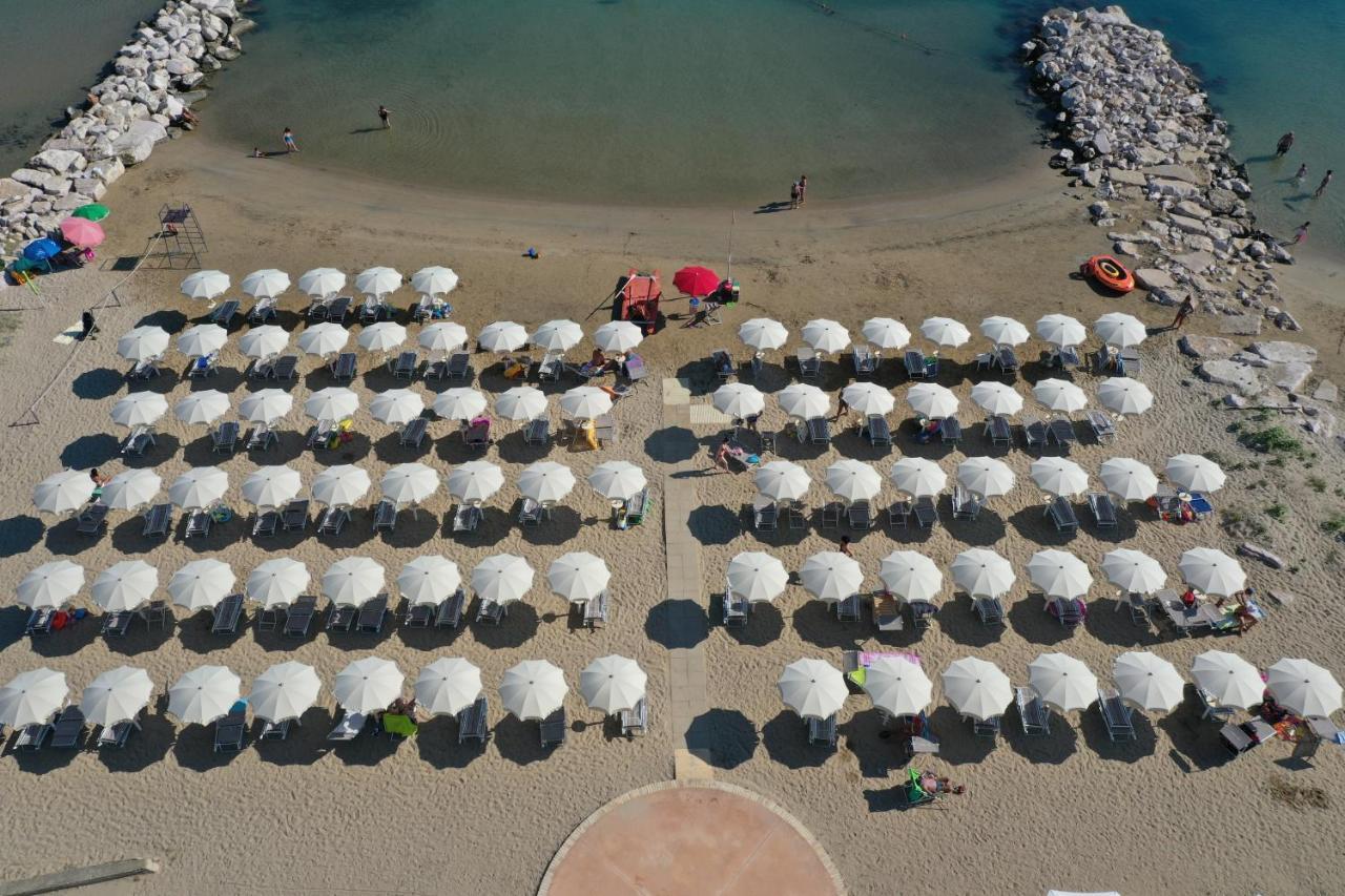 Hotel Strand Marina Di Montenero Exteriér fotografie